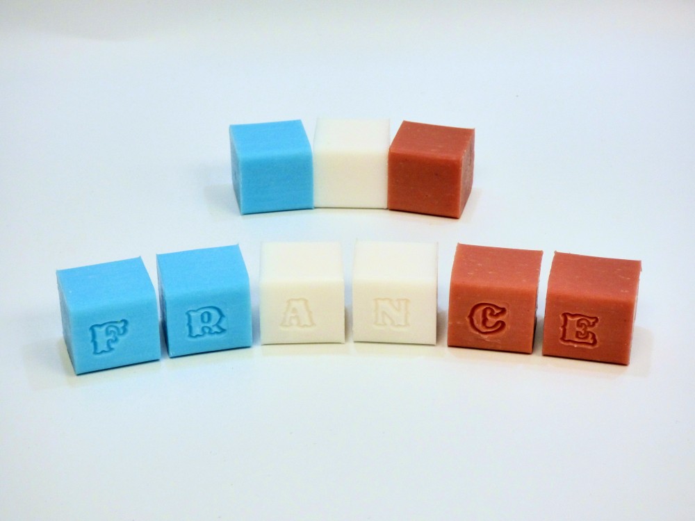 Barre 6 cubes tamponnée FRANCE Barre 6 cubes tamponnée FRANCE